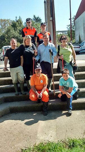 Membros da Corporación Municipal e Protección Civil que participaron na xornada